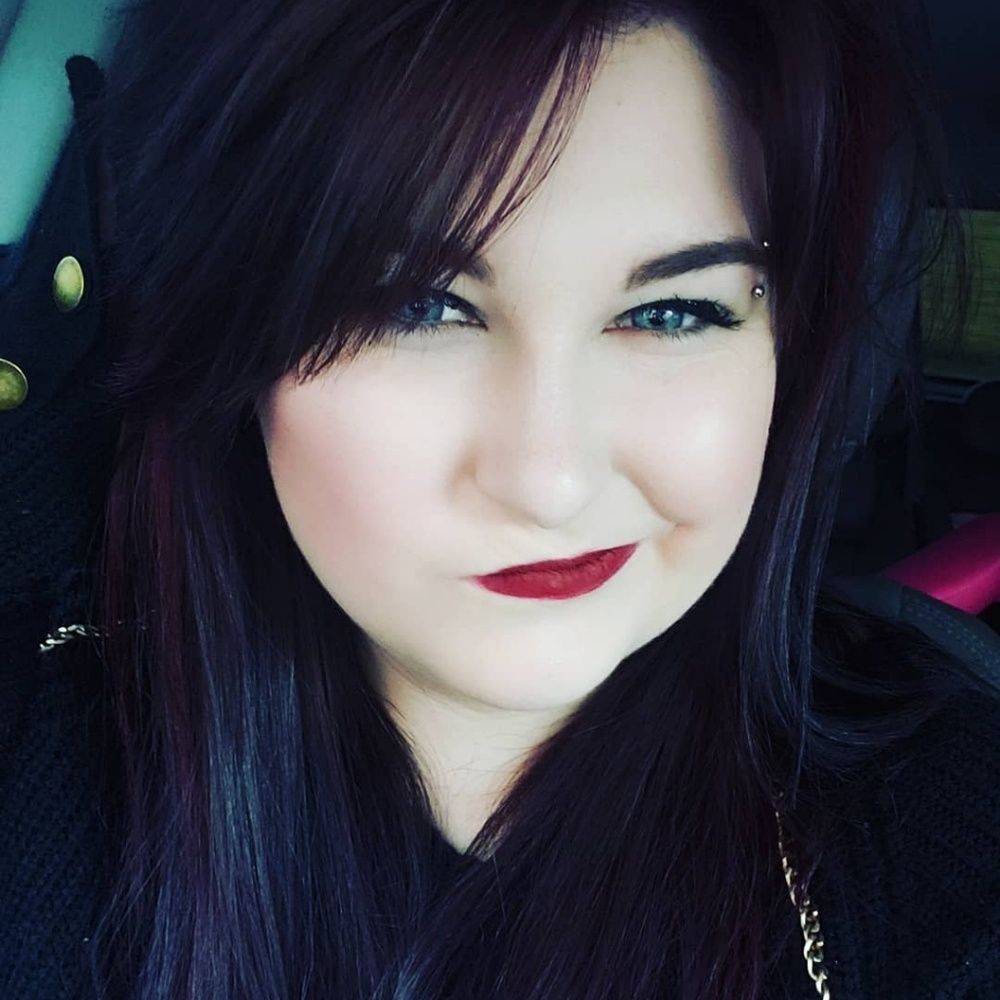 Meet your Posher, Rebecca